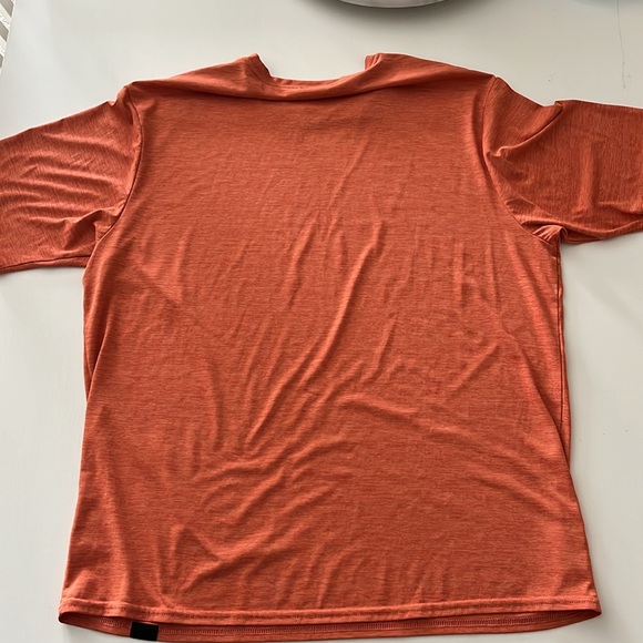 Patagonia T-Shirt - Picture 4 of 4